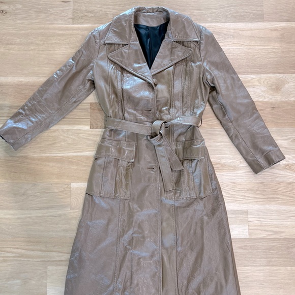 Vintage leather trench coat size 4 super cute! - Picture 2 of 7